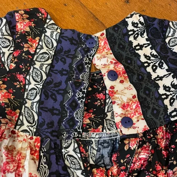 Iris and Ivy Girls dress size 4 - Picture 2 of 2